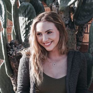 Meet your Posher, Lauren